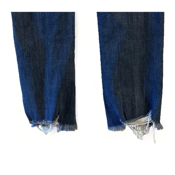 Risen High-Rise Straight Jeans Size 29/9 Blue Denim Raw Hem Frayed Distressed - Picture 7 of 8